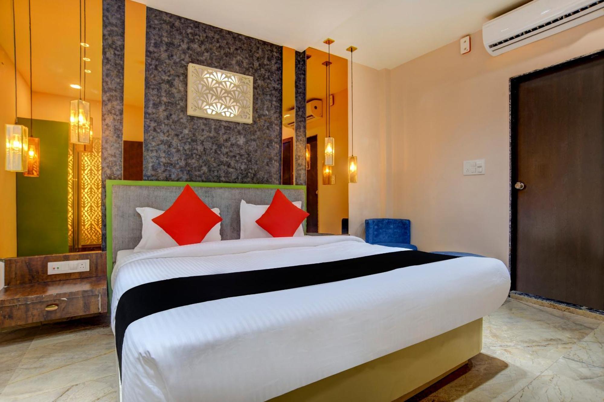 Capital O Abri Krishna Hotel Indore Exterior foto