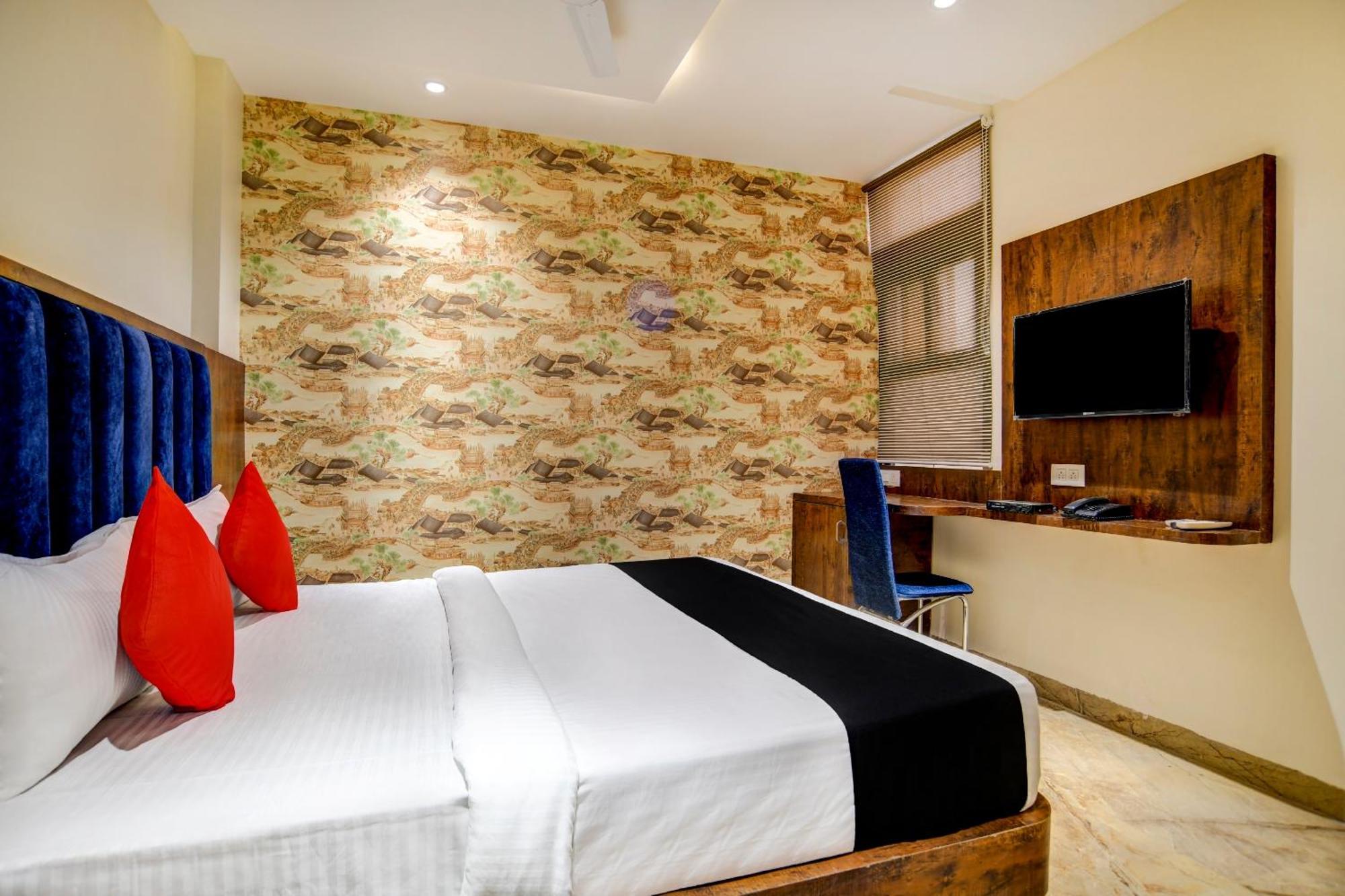 Capital O Abri Krishna Hotel Indore Exterior foto
